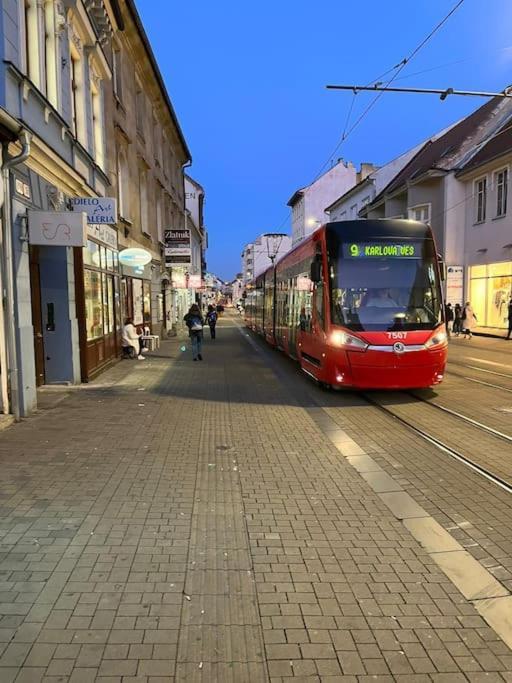 Bada Bing Plaza Apartment Bratislava Ngoại thất bức ảnh