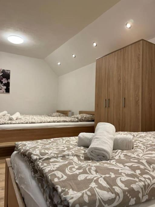 Bada Bing Plaza Apartment Bratislava Ngoại thất bức ảnh